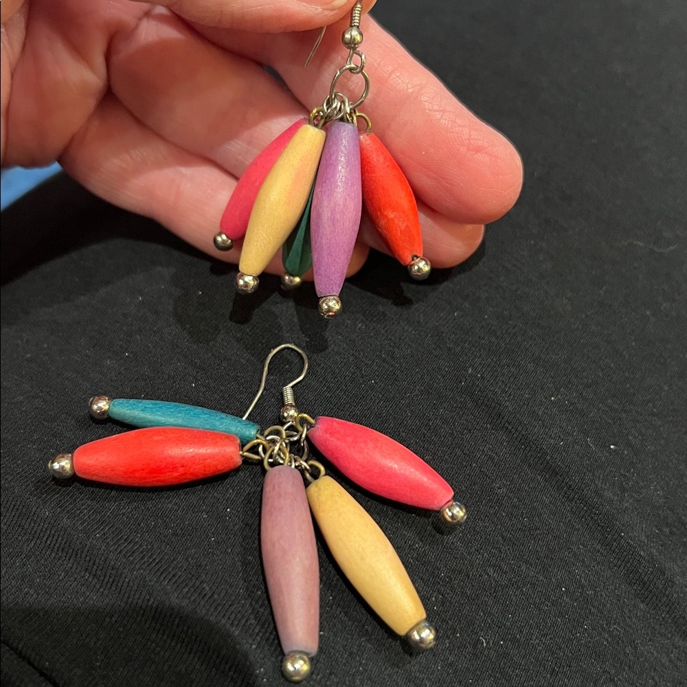 Vtg Wood Bead Earrings 🥰